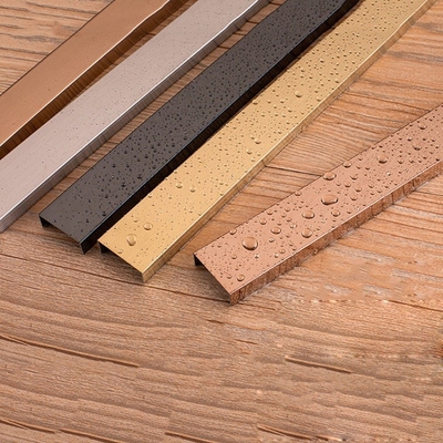 4 * 8FT แผ่นตัดกระเบื้องสแตนเลส 304 เกรดทันสมัยสำหรับผนังพื้นหลัง