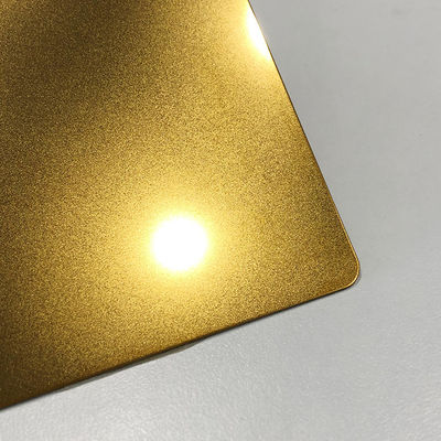 แผ่นสแตนเลสเคลือบสีทอง PVD ตกแต่ง หน้ากว้าง 1000 มม. พร้อมฟิล์ม PVC หนา 7c