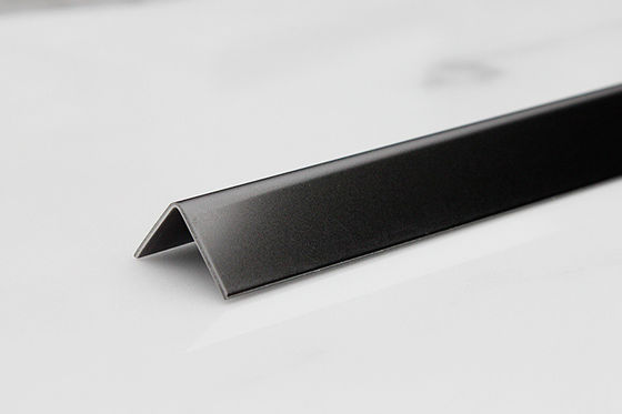 แผ่นปิดกระเบื้องสแตนเลสเคลือบ PVD สีดำ ผิวกระจก 2438 มม. SS304L