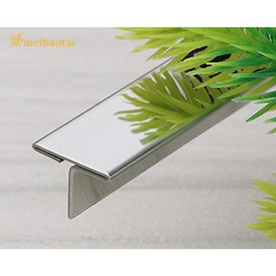 แผ่นปิดกระเบื้องสแตนเลสตกแต่ง T Slot 304 PVD Color Mirror Finish