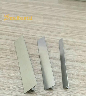 ราคาดี 304 สแตนเลส รูปแบบ T Bullnose Tile Trim ด้วยผิวเส้นผมและเคลือบ PVD เงิน ออนไลน์